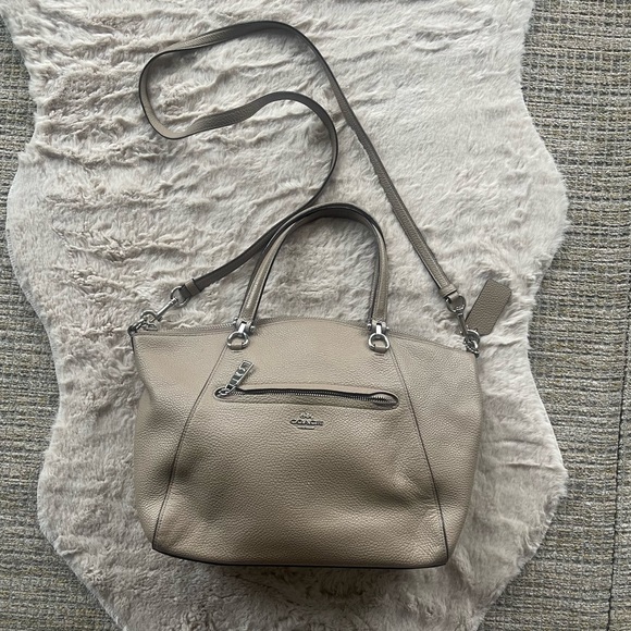 Coach Handbags - Coach Pebbled Leather Bag